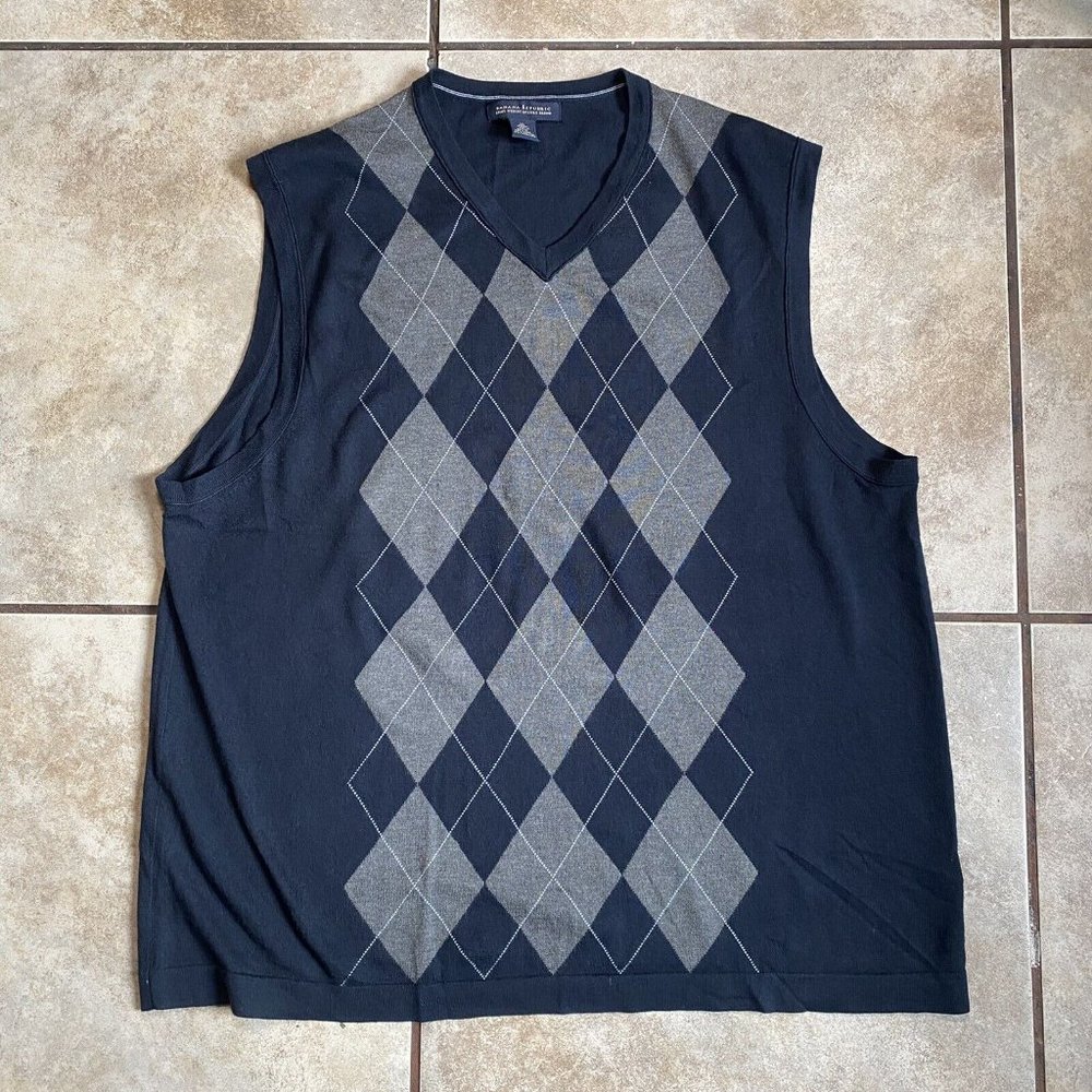Banana Republic Sweater Vest Mens XL Black Argyle Silk Cashmere Blend Pullover